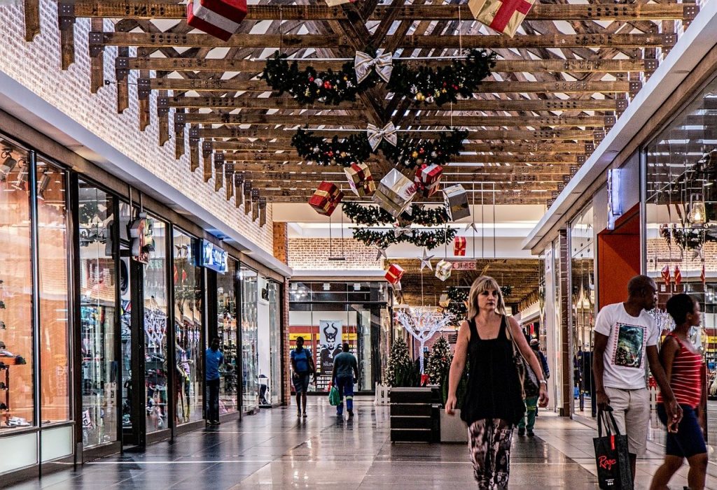 Top Tips for Retailers to Be Sustainable Over Christmas and Beyond