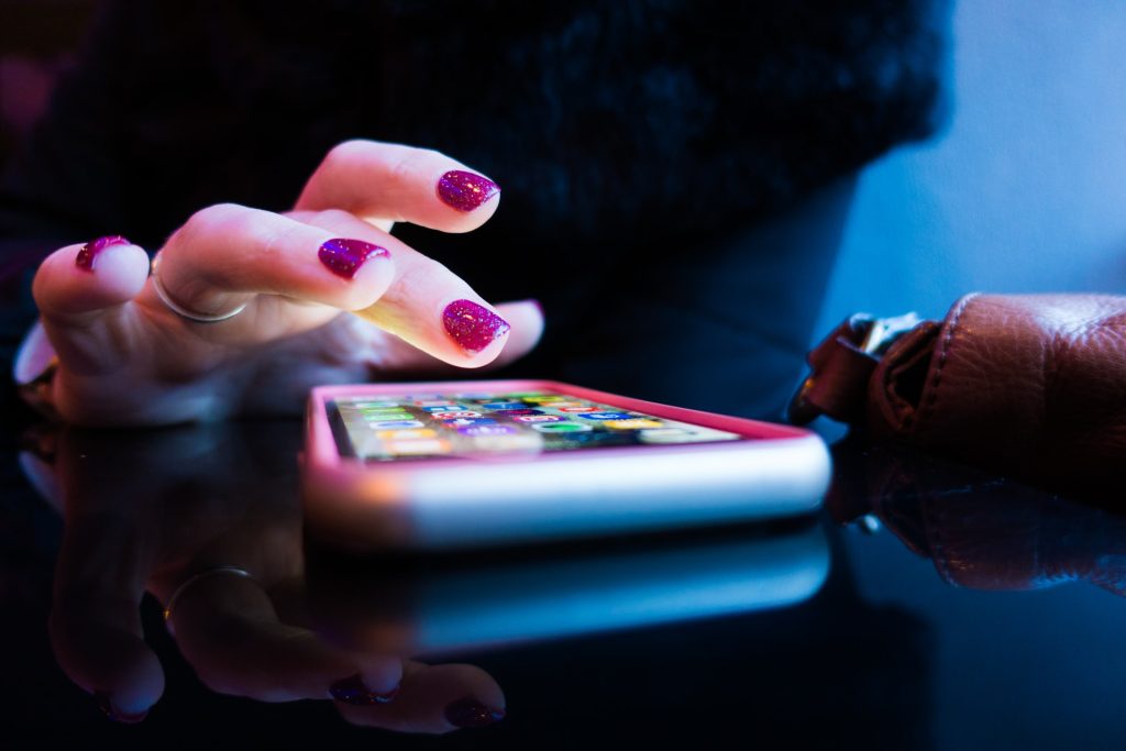 Top 6 Types of on-demand delivery software and apps