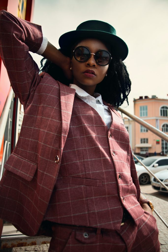 2022 trends in blouses for work