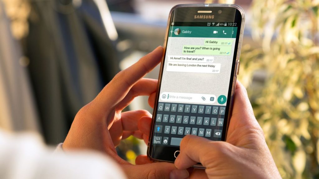 WhatsApp betas on Android makes it straightforward to speak to your self