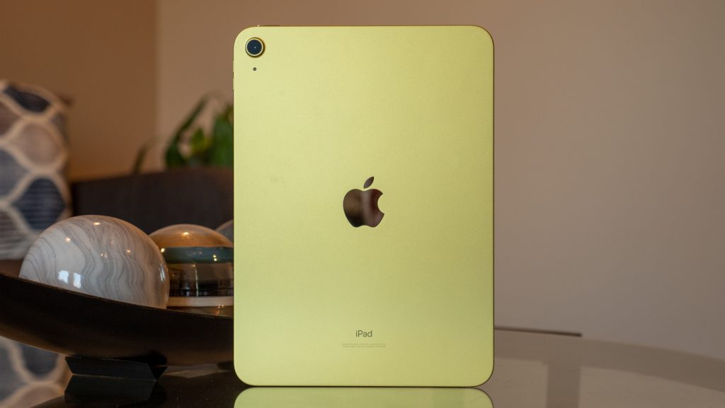 Apple iPad (10th Gen) Review: Mixed emotions