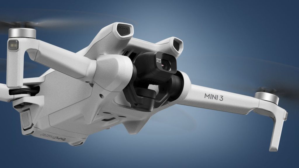 DJI Mini 3 is a great combination of the two most compact drones on the market.