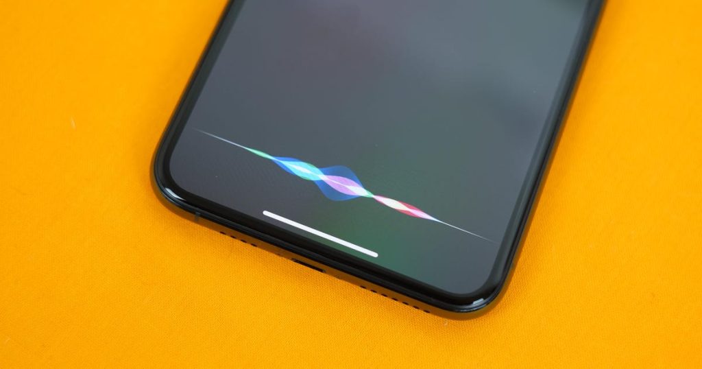 Siri voice command makes it easier to use your iPhone.