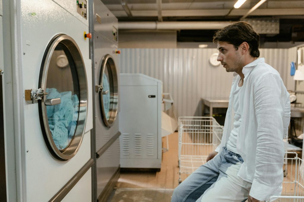 Navigating the Best Commercial and Industrial Laundry Machines for Your Business Laundry Machines