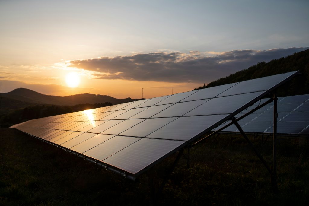 Scott Dylan Backs Barclays Bank’s Call to Bridge £1.5bn Climate Tech Funding Shortfall