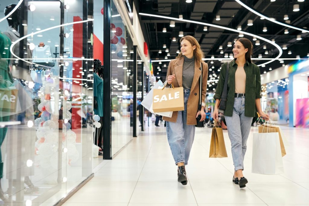 Retail Fit-Outs: How to Blend Digital and Physical Experiences Retail Fit-Outs: How to Blend Digital and Physical Experiences