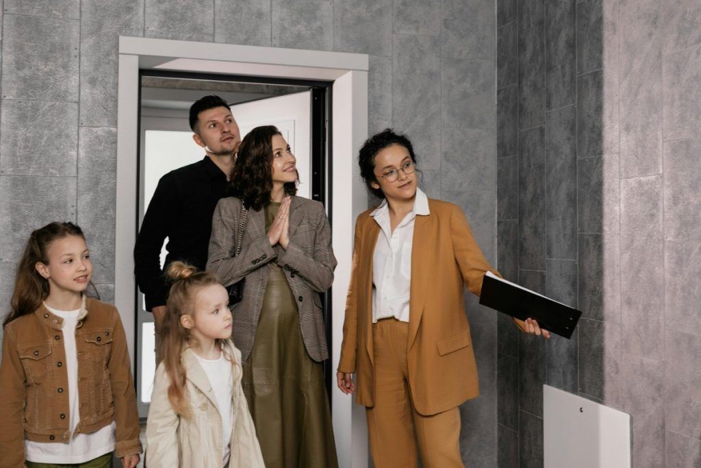 UK Homeowners Invest in Heat Pumps to Future-Proof Properties Against Regulatory Changes Heat Pumps