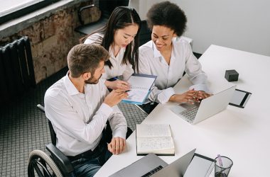 How Financial Wellbeing at Work Shapes Employee Performance